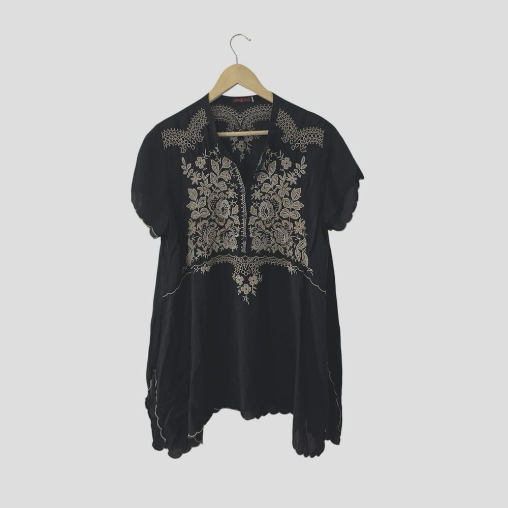Johnny Was Large Tunic Black Short Sleeve Embroidered Boho Blouse Flowy Womens
